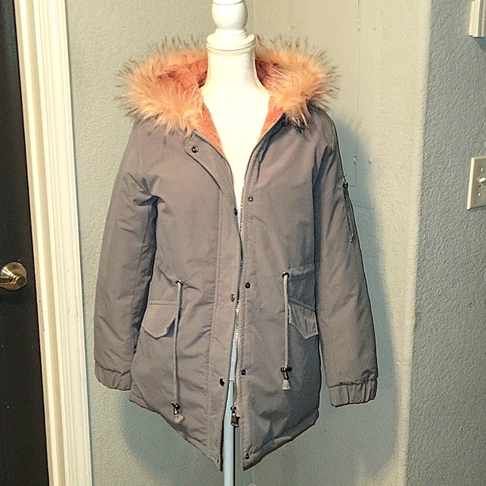 NEW Faux Fur Trim Cold Weather Zip Jacket